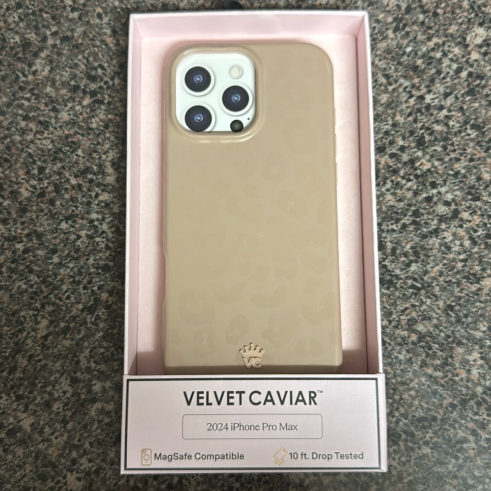 16 Pro Max Velvet Caviar